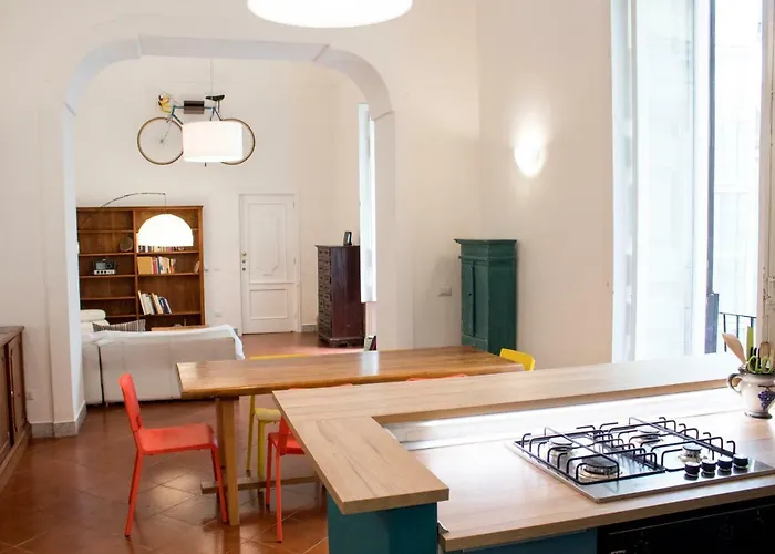 Casa dei Vergini Historical center Napoli